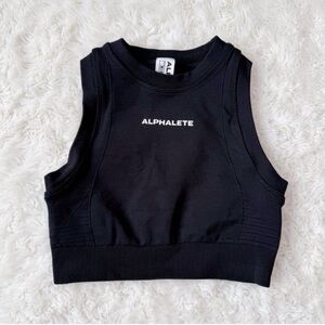Alphalete Woman Black Crop Top Bra XS Workout Activewear Running Athleisure